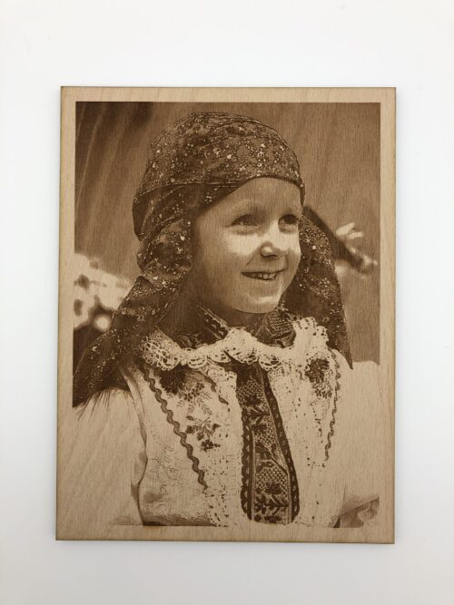gravirovani-fotografie-do-dreva.jpg Gravírovaná fotografie do dřeva na zakázku